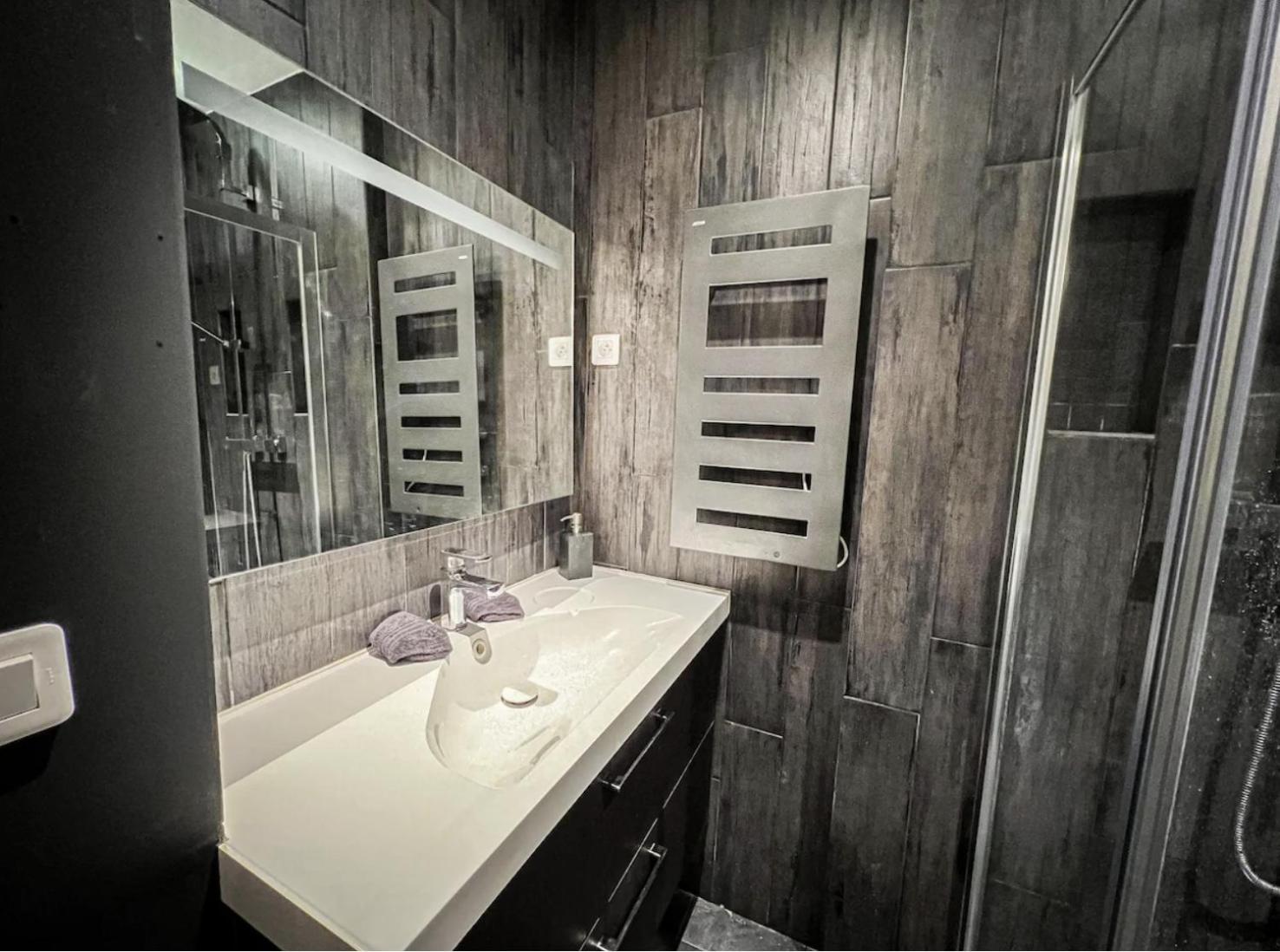 Apartment Luxueuse Avec Jardin Privatif Et Jacuzzi *