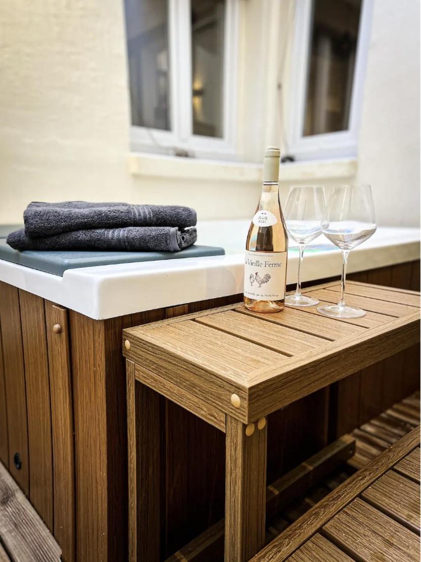 Luxueuse Avec Jardin Privatif Et Jacuzzi Apartment Paris