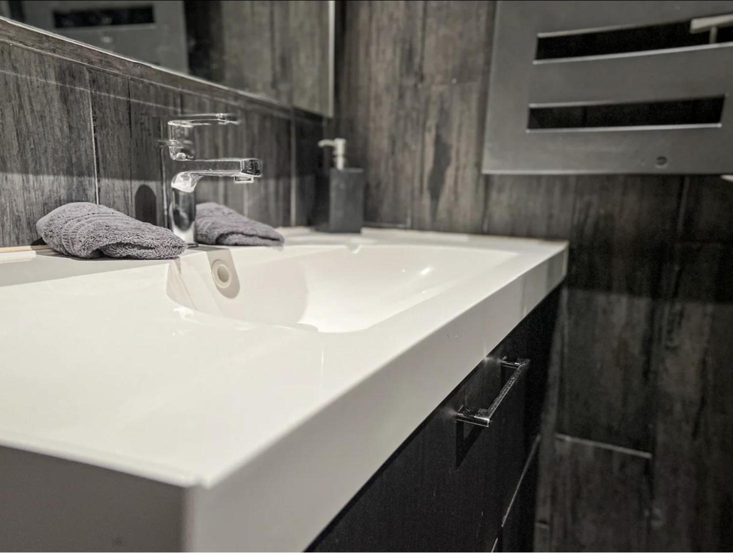 Apartment Luxueuse Avec Jardin Privatif Et Jacuzzi *