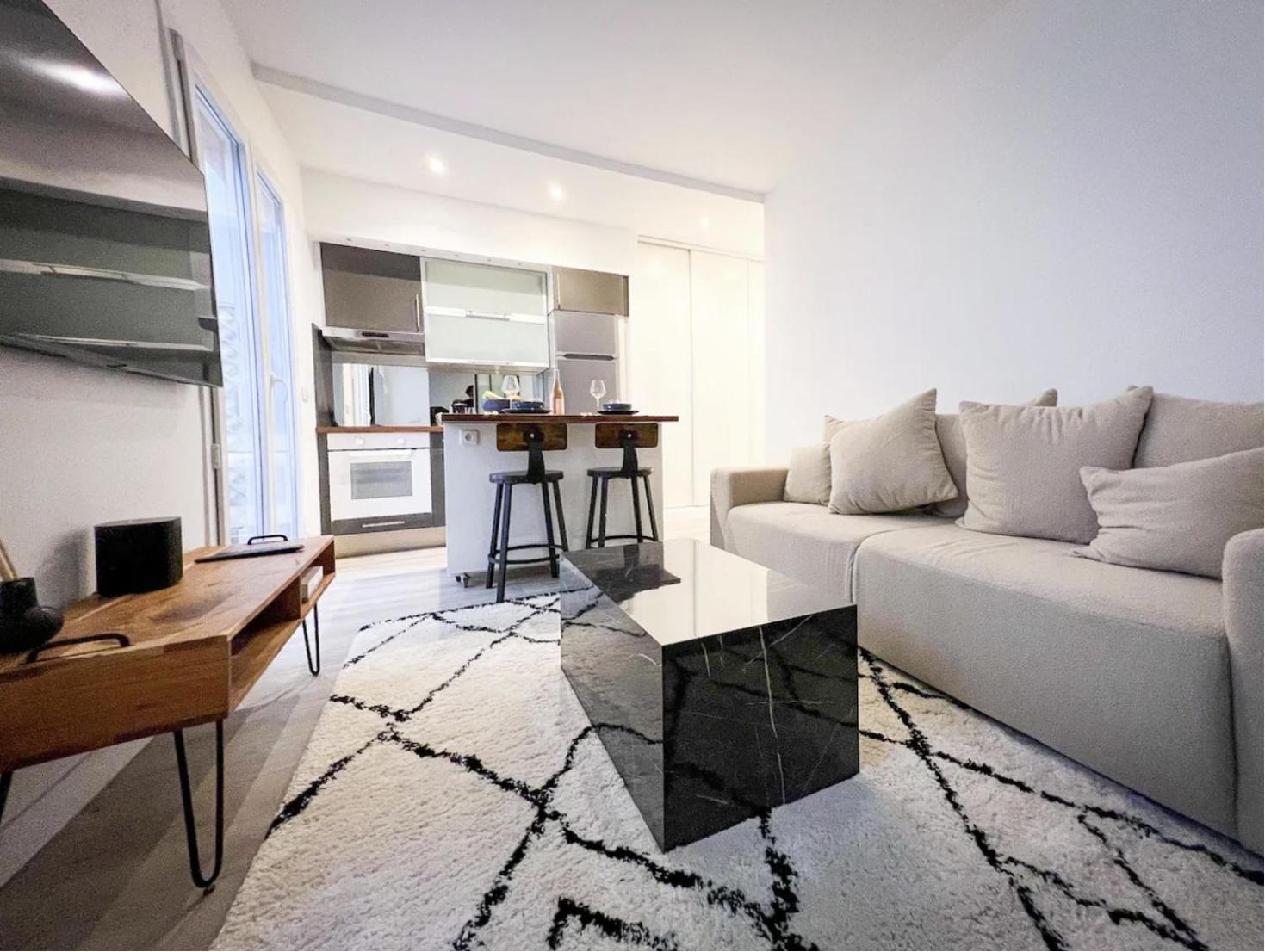 Luxueuse Avec Jardin Privatif Et Jacuzzi Apartment